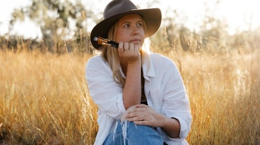 Get To Know Caitlin Trindall of Mirii Art